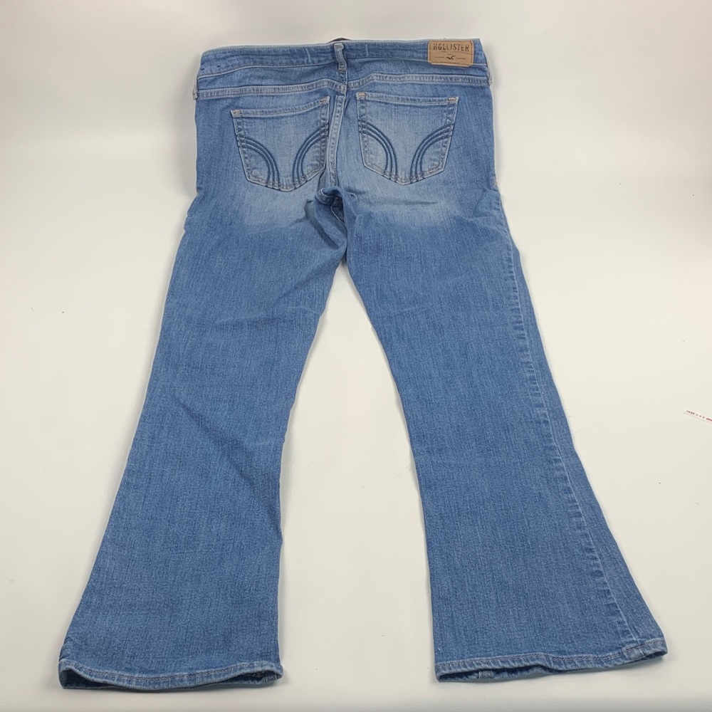 Hollister Women's lighter wash denim Blue Flare Bootcut Jeans Size 29 stretch